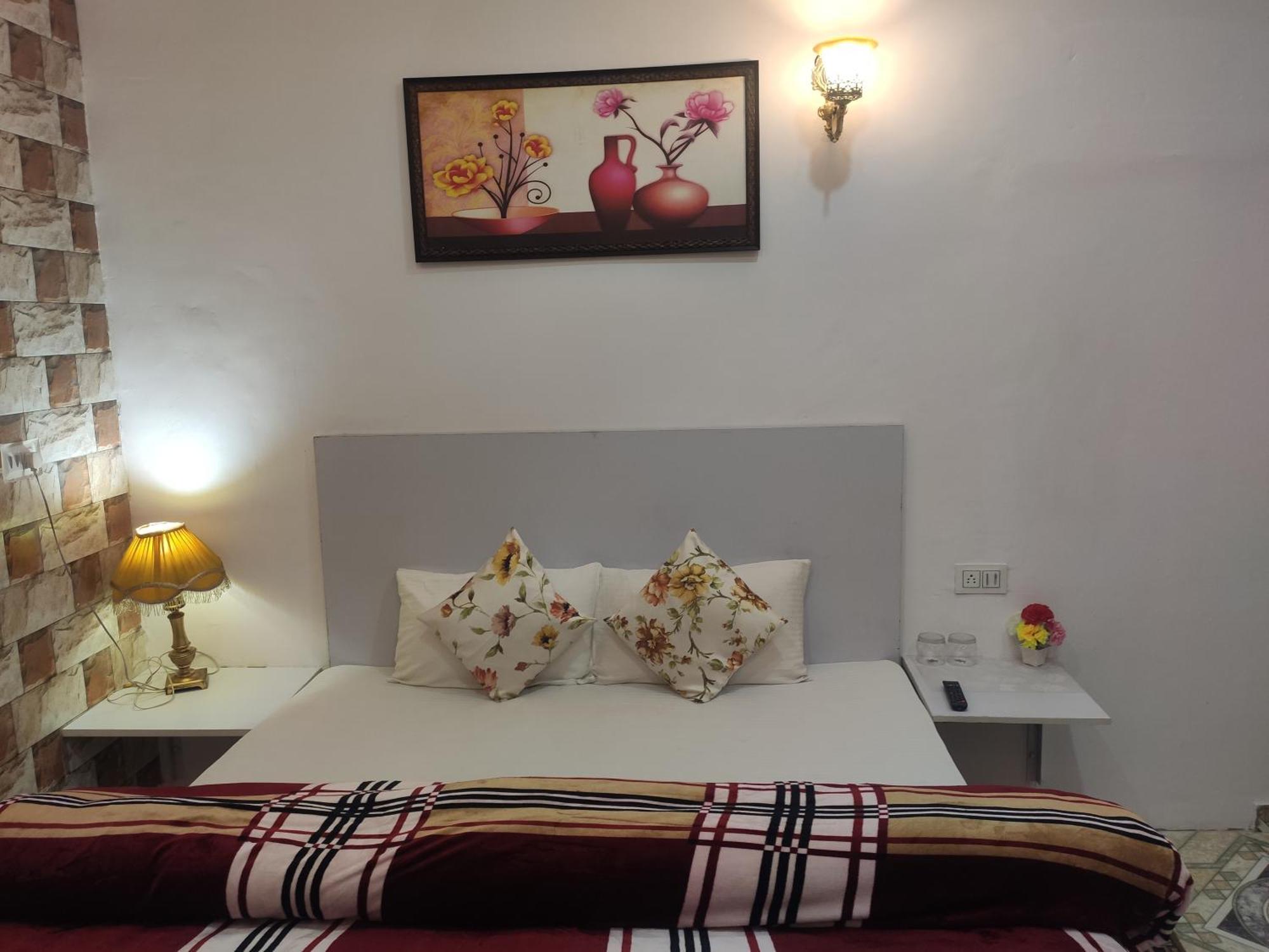Solan Regency Hotel Exterior foto