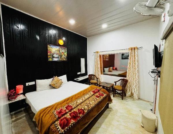 Solan Regency Hotel Exterior foto